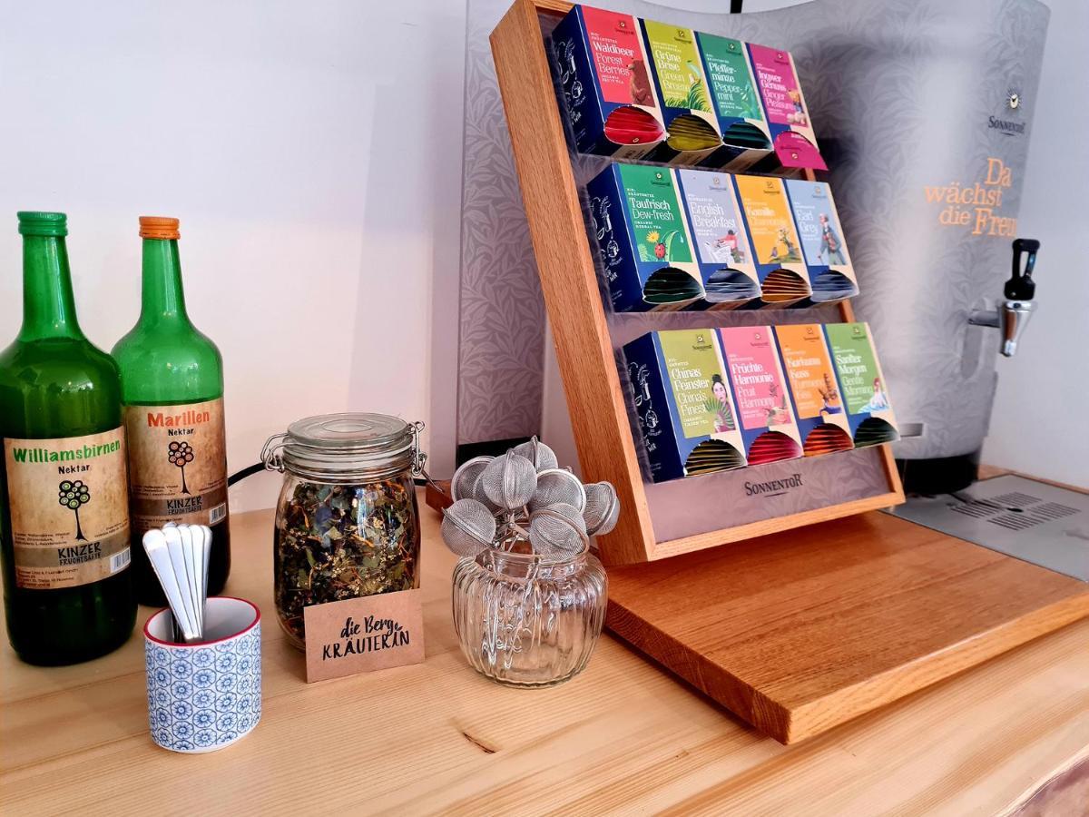 아드몬트 Gastehaus Zeitraum B&B 외부 사진
