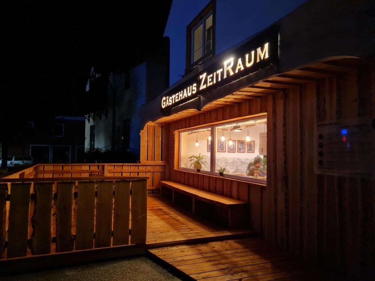 아드몬트 Gastehaus Zeitraum B&B 외부 사진