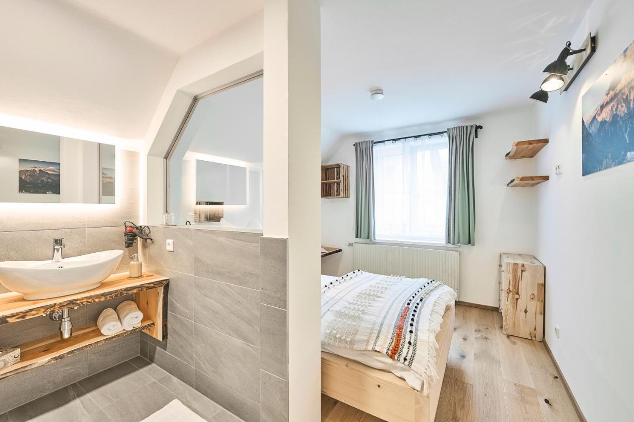아드몬트 Gastehaus Zeitraum B&B 외부 사진