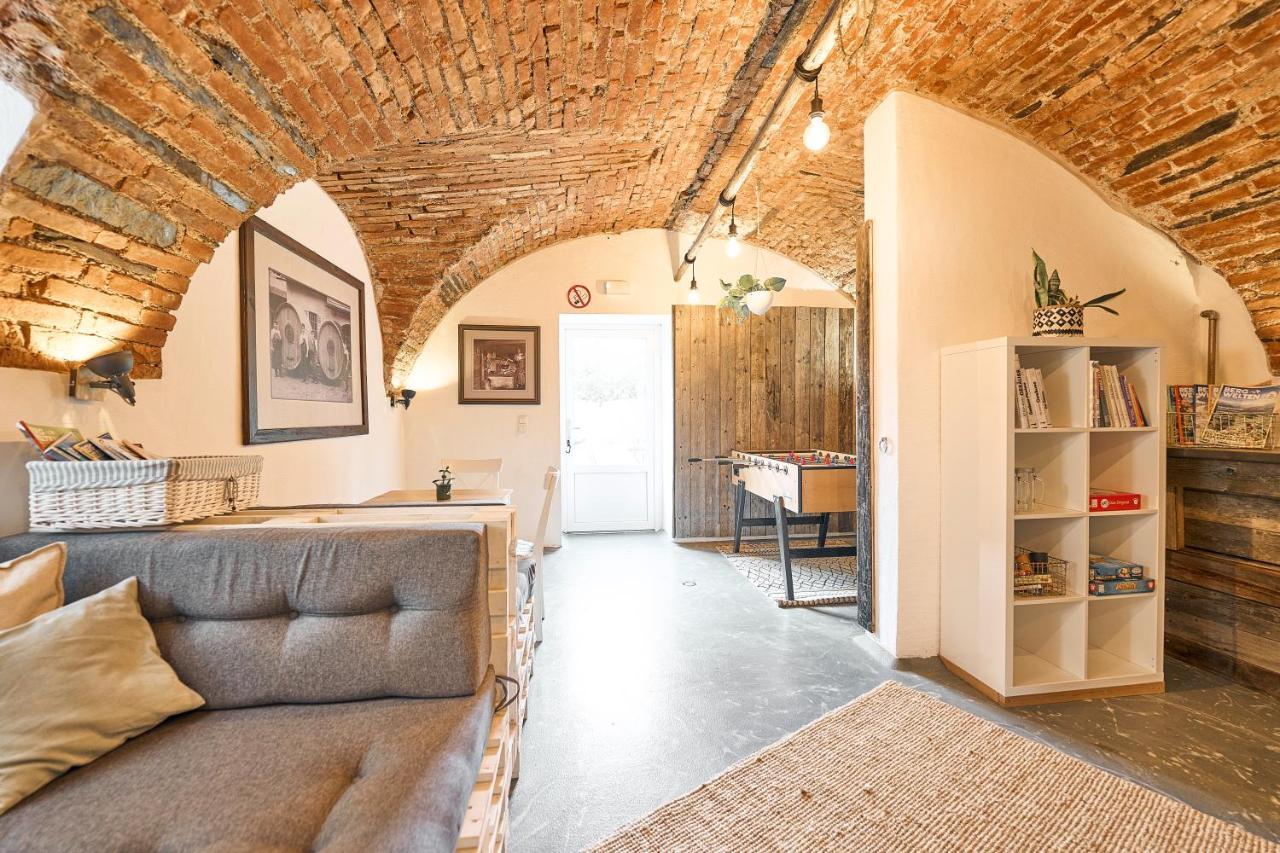 아드몬트 Gastehaus Zeitraum B&B 외부 사진